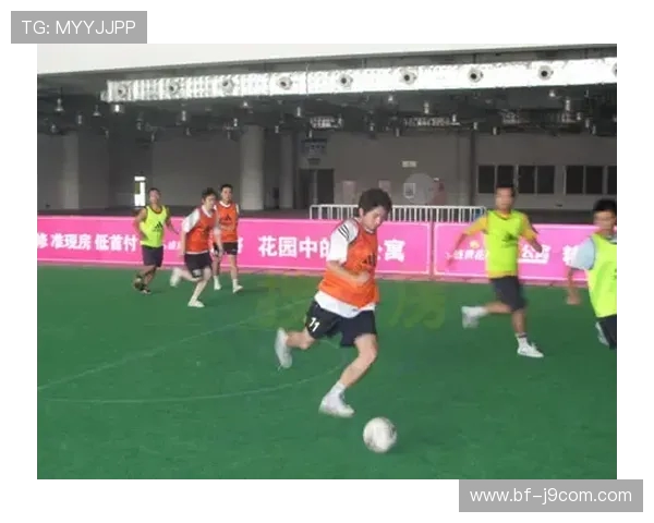 丹阳足球队对决经开区,激情碰撞展现竞技风采,谁将赢得胜利荣耀 丹阳足球队对决经开区,激情碰撞展现竞技风采,谁将赢得胜利荣耀